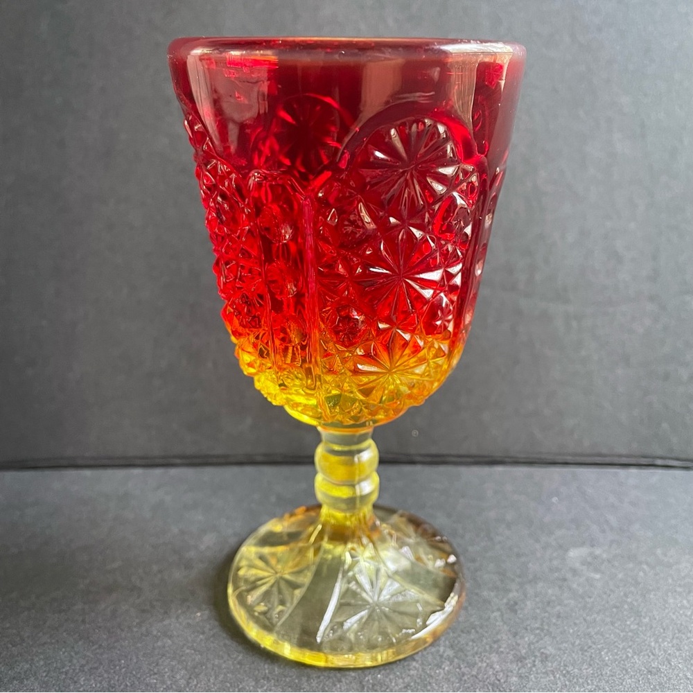 Vintage L.G. Wright Daisy And Button Amberina Wine Cordial Glass Red Yellow